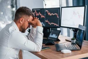 stressful investor with Us credit rating downgrade by Moody's 
